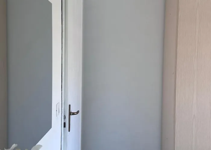 بيت ضيافة Mestre Residence ميستر